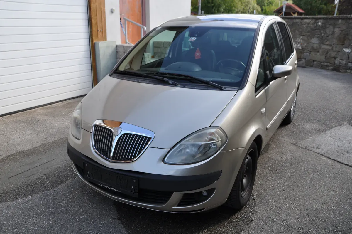 Lancia Musa 2006 photo 2