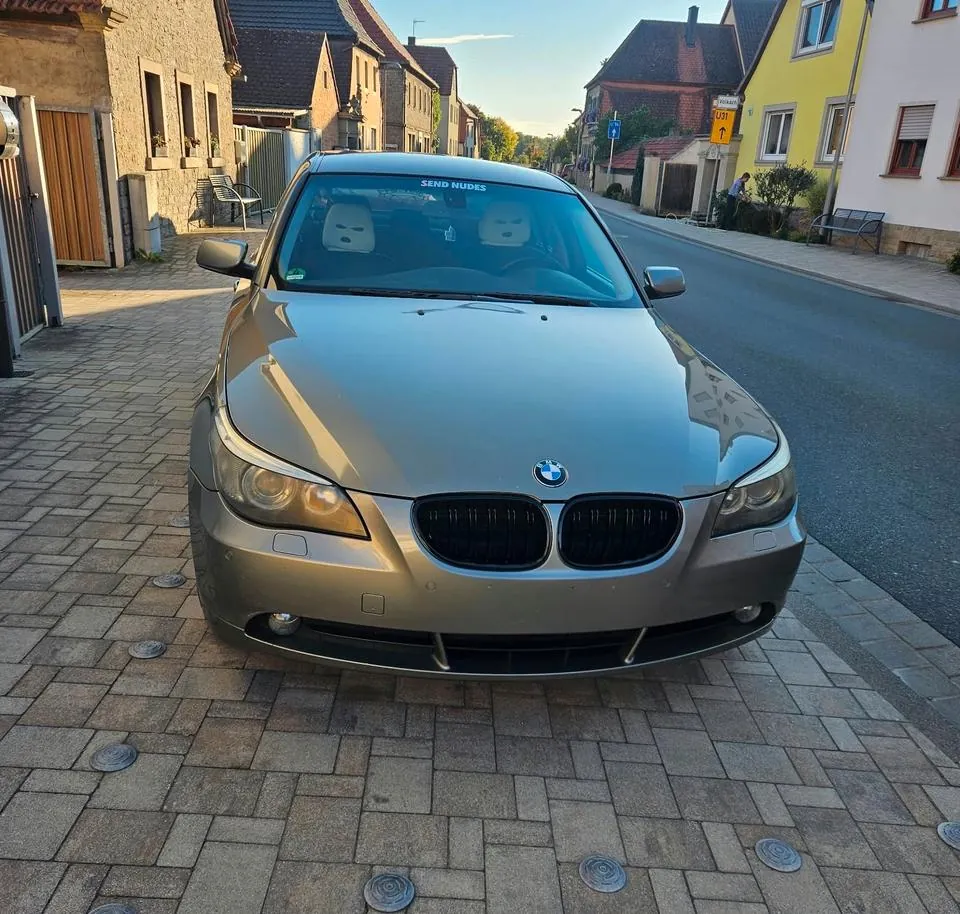BMW E60 520I