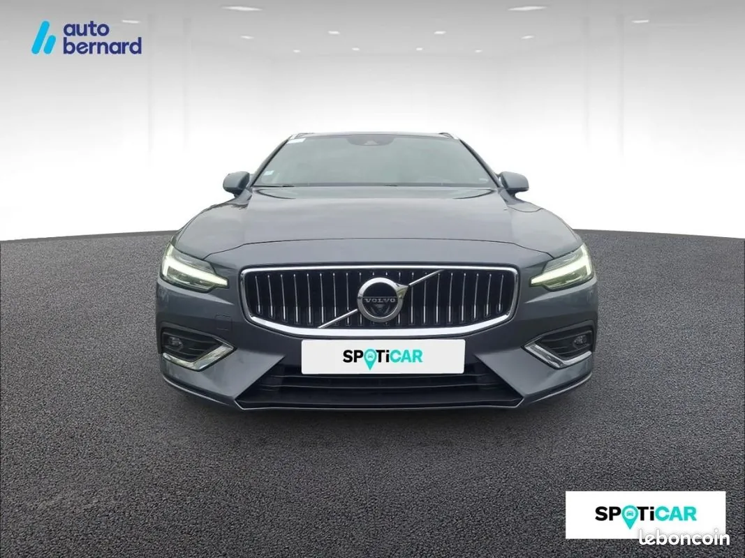 Volvo V60 2019 photo 2