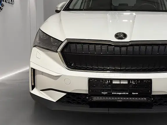 Skoda Enyaq 2023 photo 5