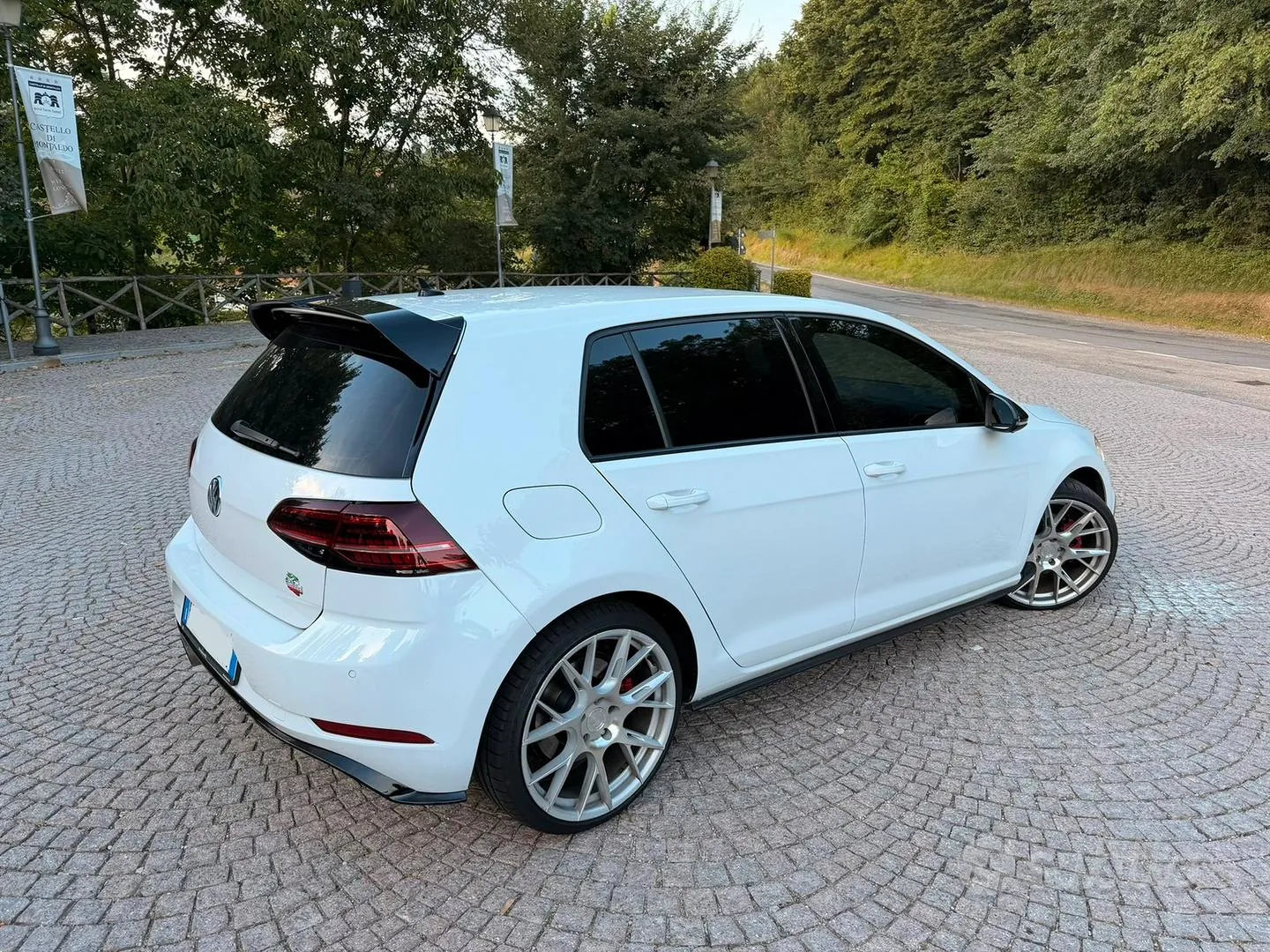 Volkswagen Golf 2023 photo 4