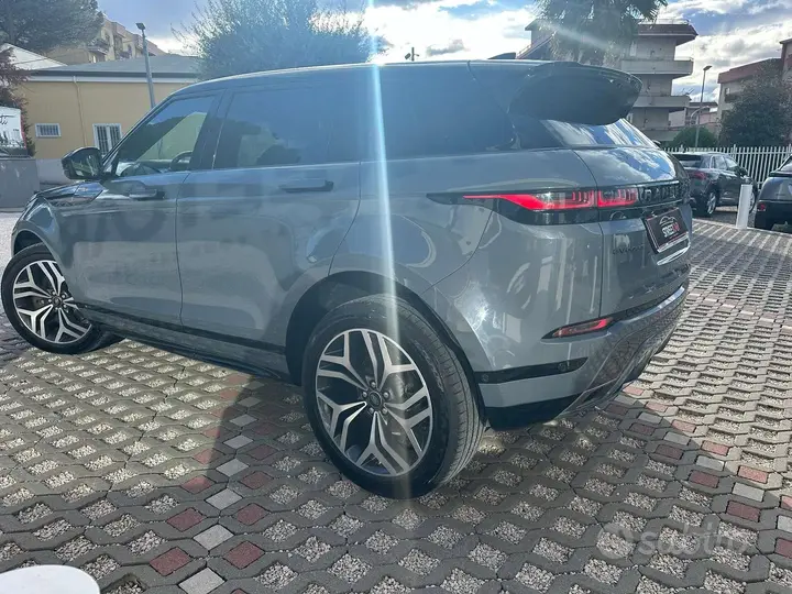 Land Rover Evoque 2021 photo 5