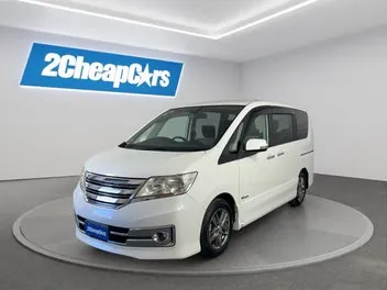 Nissan Serena 2012 photo 2