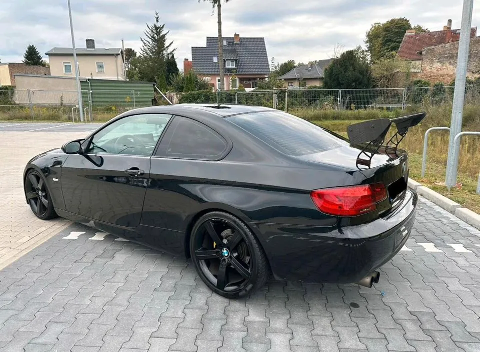 BMW 320I