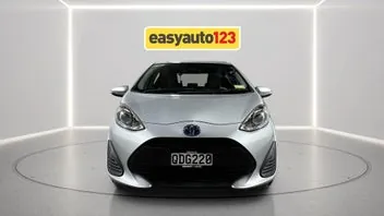 Toyota Aqua 2018 photo 3