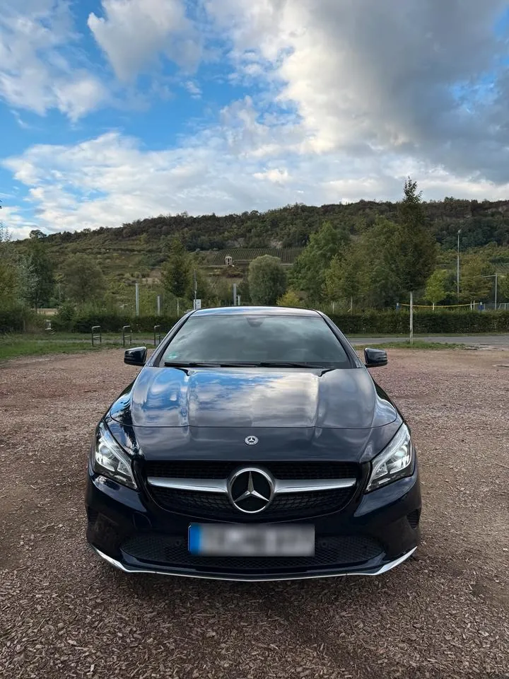 Mercedes-Benz Cla 200D