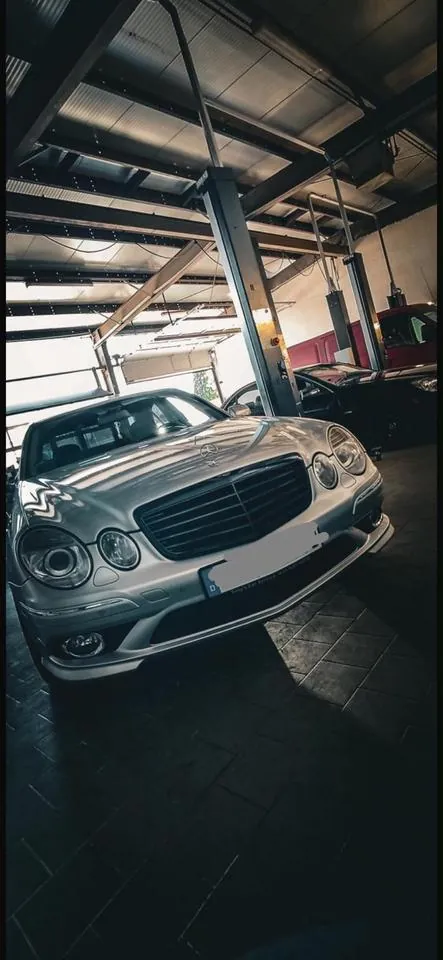 Mercedes-Benz E 500