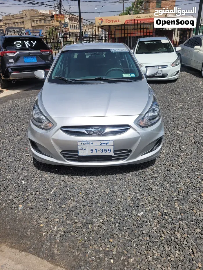 Hyundai Accent 2012 photo 3