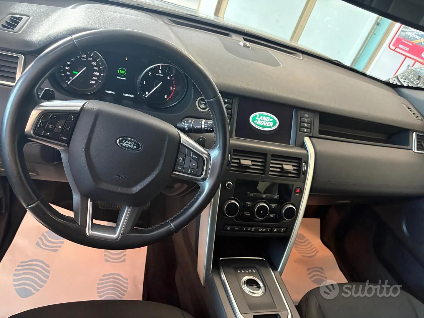 Land Rover Discovery Sport 2019 photo 4