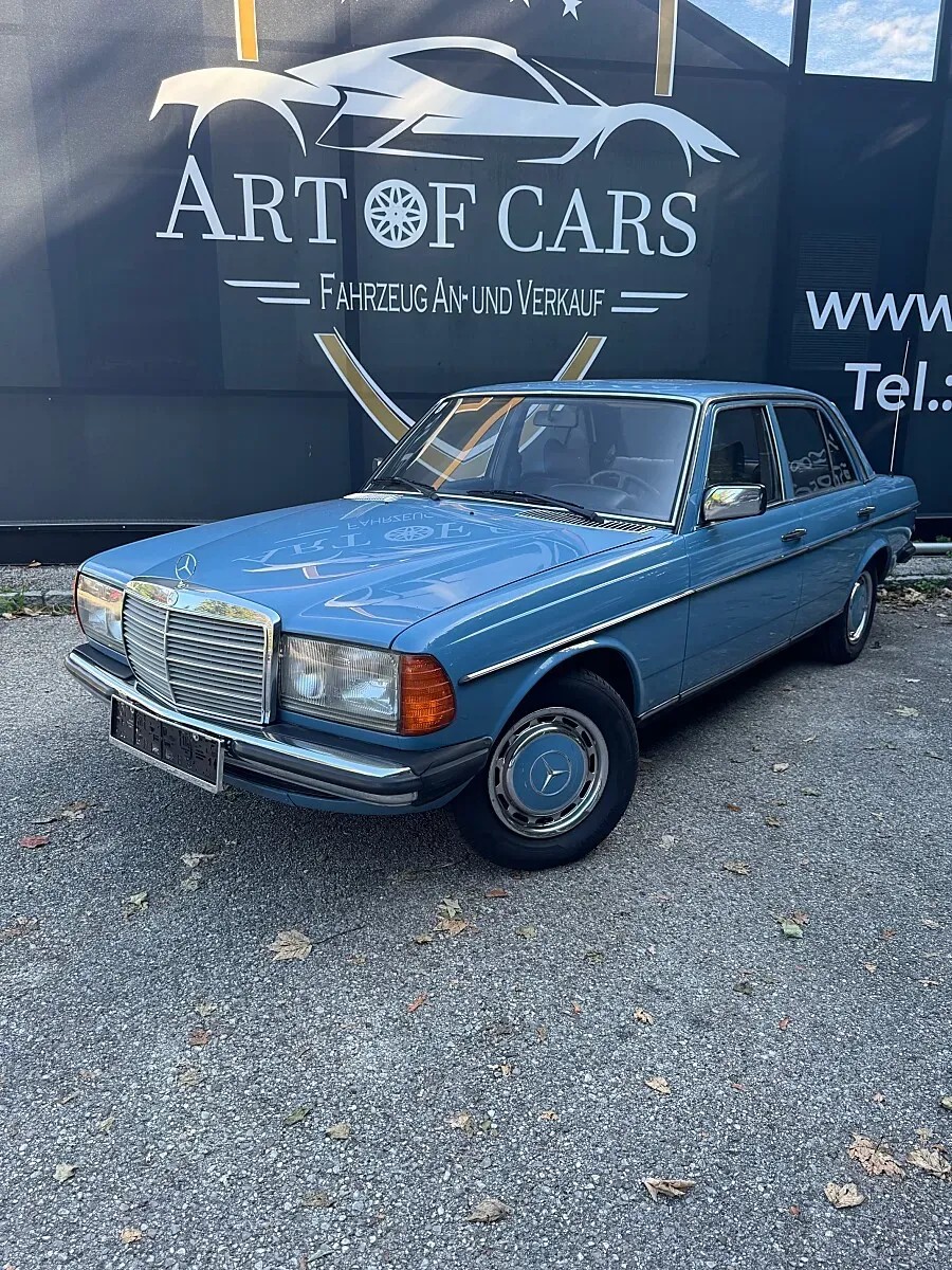 Mercedes-Benz 230