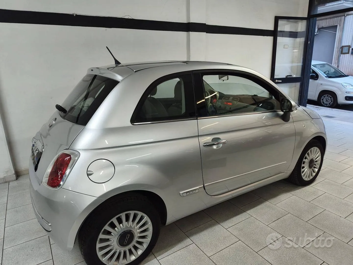 Fiat 500 2011 photo 4