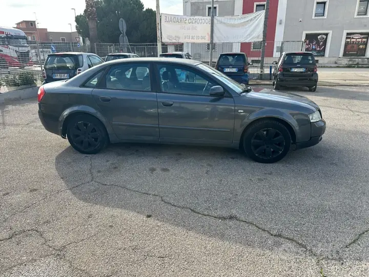 Audi A4 2001 photo 3