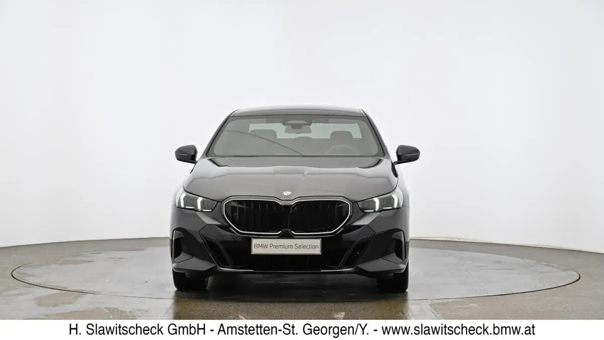 BMW 5 Series 2026 photo 2