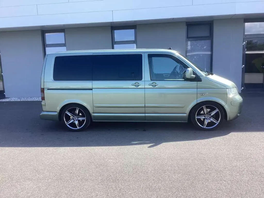 Volkswagen Multivan 2003 photo 3