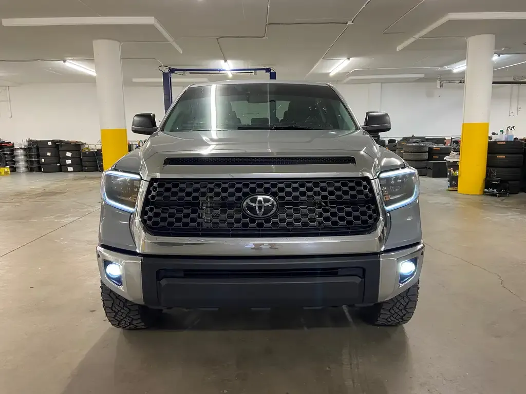 Toyota Tundra 2021 photo 2