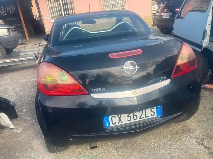 Opel Tigra Twintop 2005 photo 5