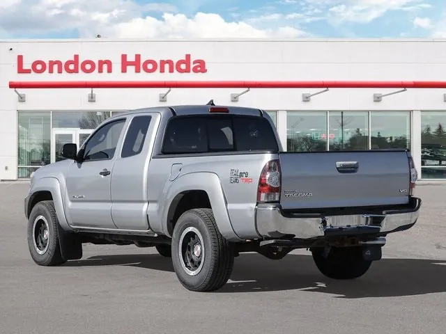 Toyota Tacoma 2015 photo 3