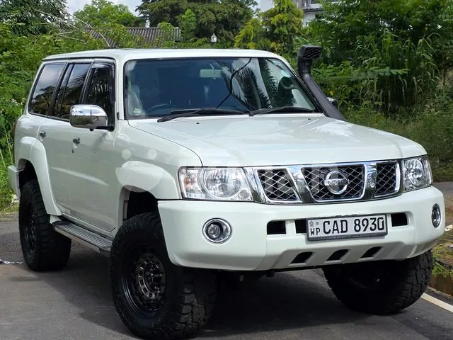 Nissan Patrol 2015 photo 2