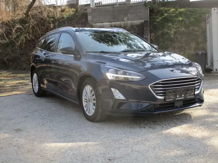 Ford Focus 2020 photo 2