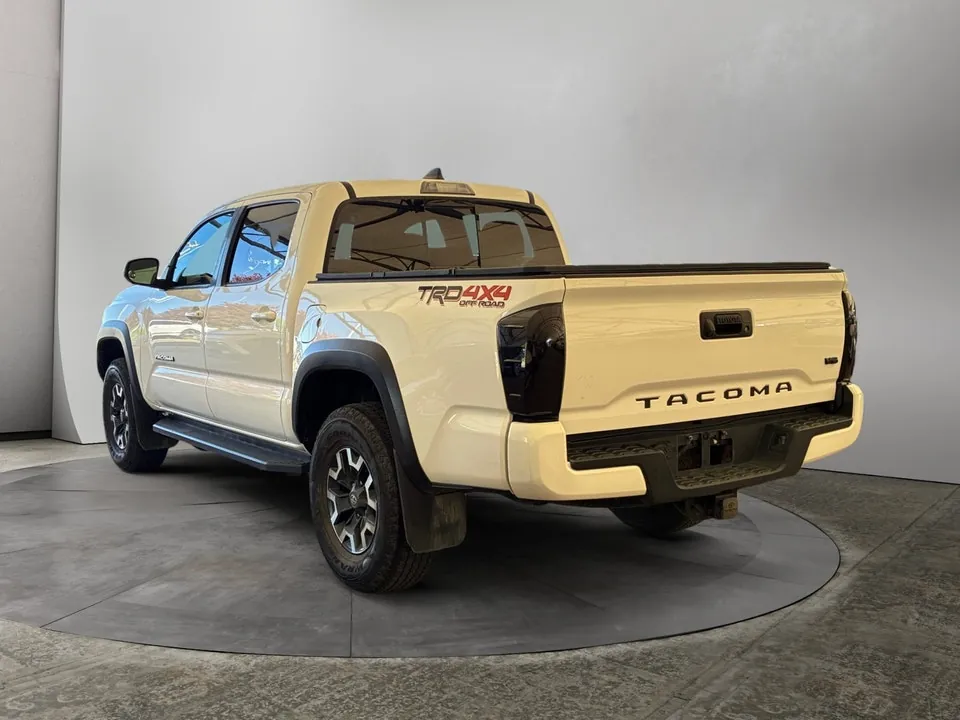Toyota Tacoma 2021 photo 3