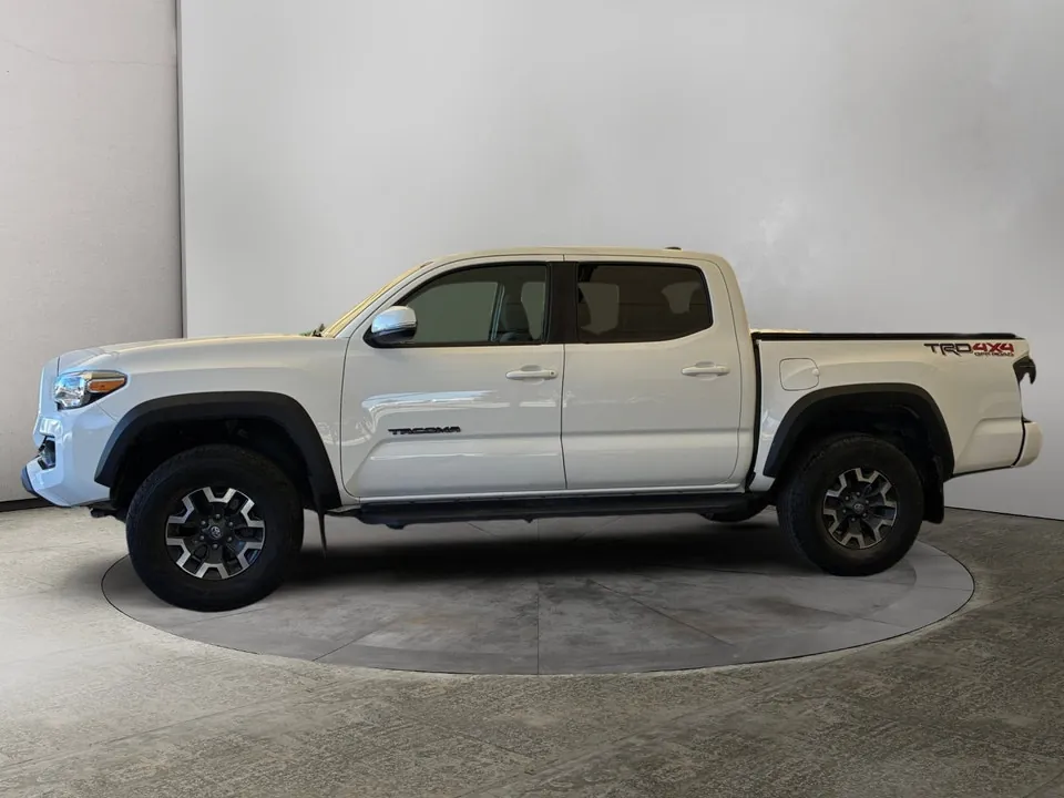 Toyota Tacoma 2021 photo 2