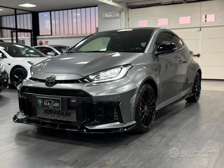 Toyota Yaris 2024 photo 3