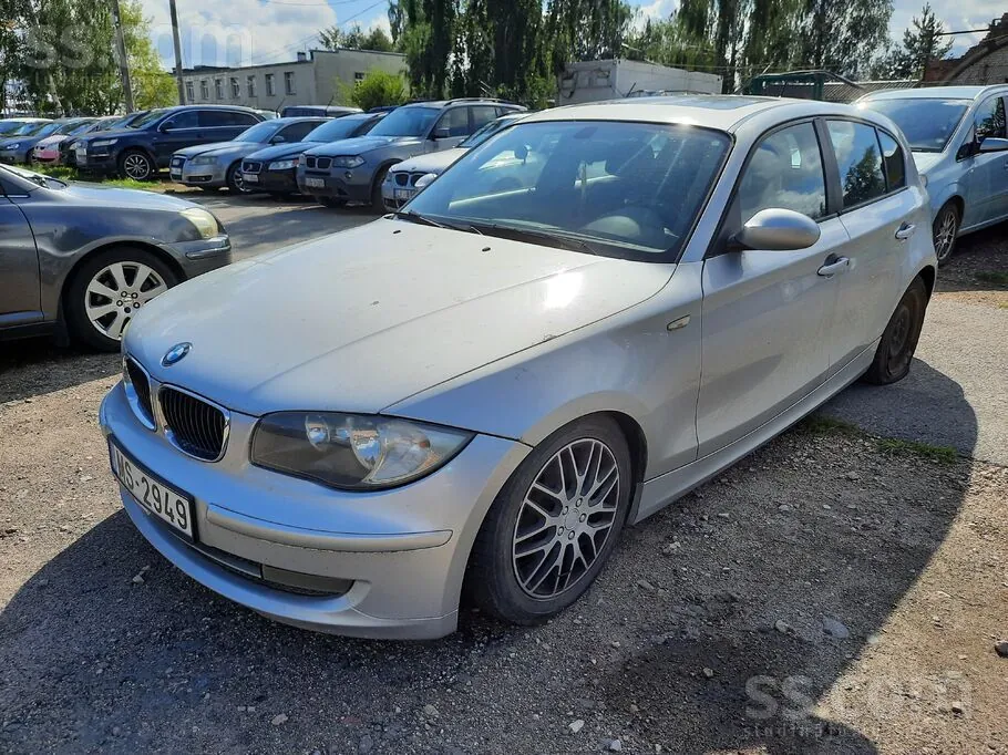BMW 118 2009 photo 3