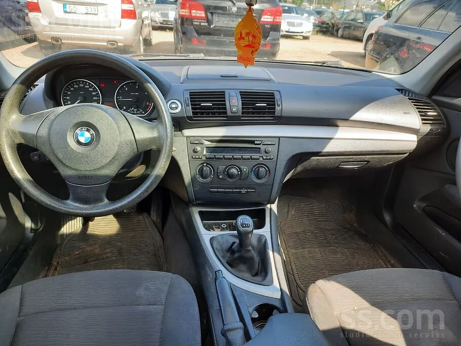 BMW 118 2009 photo 5