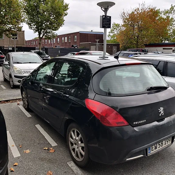 Peugeot 308 2011 photo 3
