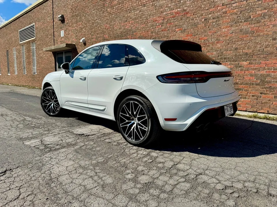 Porsche Macan 2023 photo 3