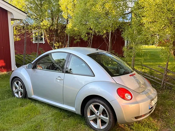 Volkswagen New Beetle 2008 photo 3