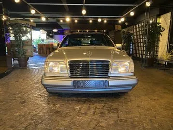 Mercedes-Benz E-Class 1995 photo 2