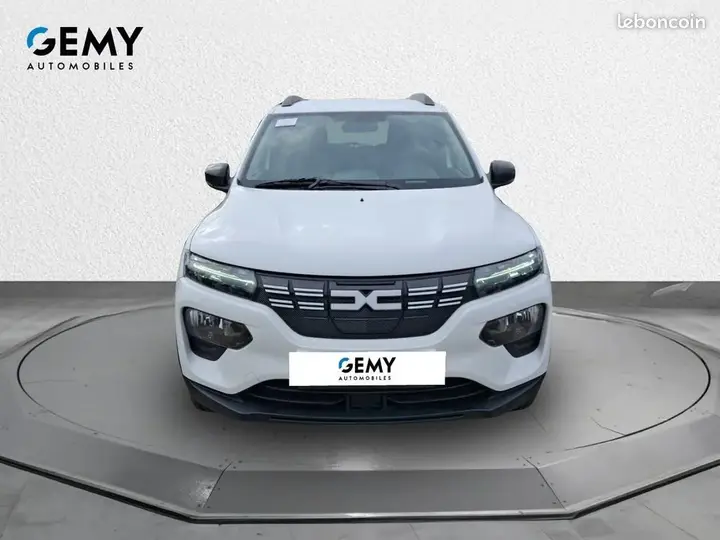 Dacia Spring 2023 photo 2
