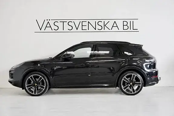 Porsche Cayenne 2022 photo 2