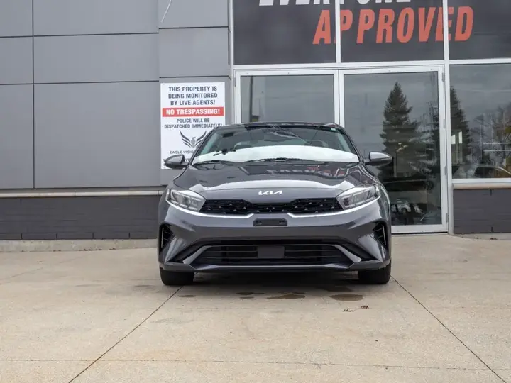 Kia Forte 2024 photo 3