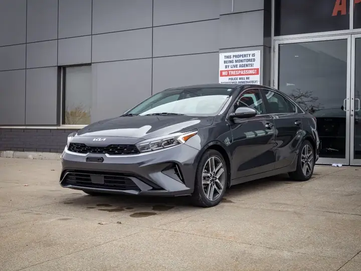Kia Forte 2024 photo 4