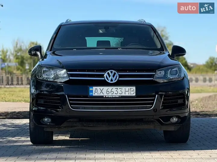 Volkswagen Touareg 2011 photo 2