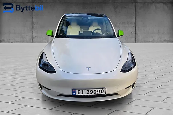 Tesla Model Y 2024 photo 3
