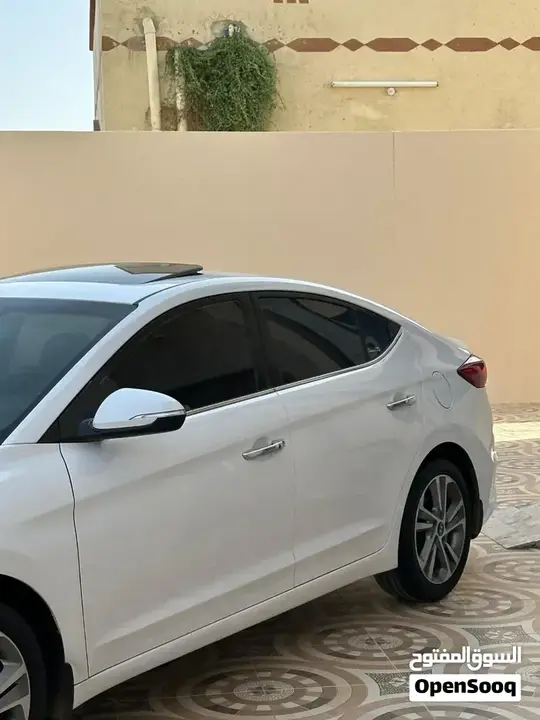 Hyundai Elantra 2017 photo 3
