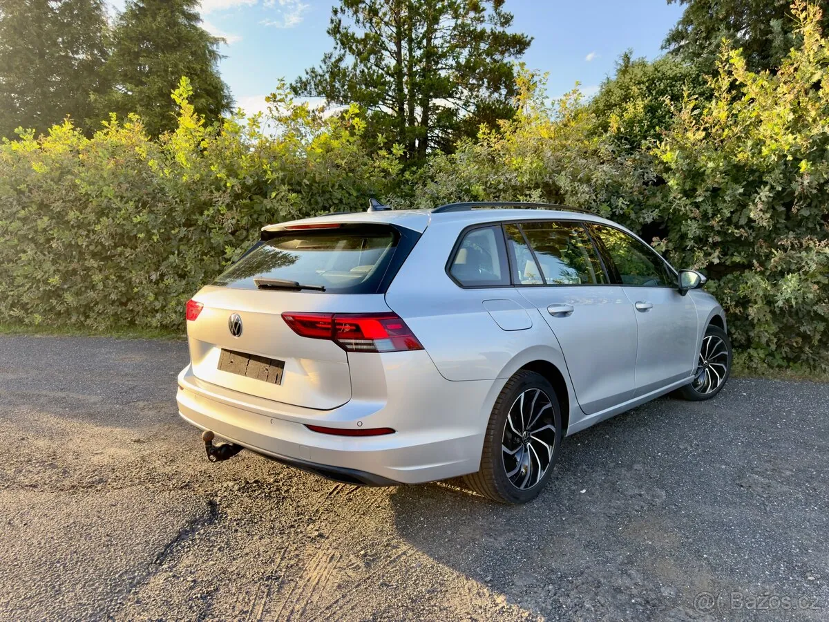 Volkswagen Golf 2023 photo 4
