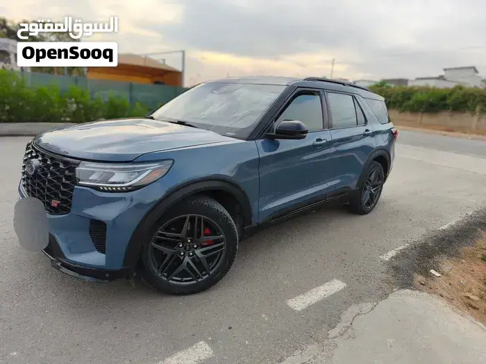 Ford Explorer 2025 photo 3