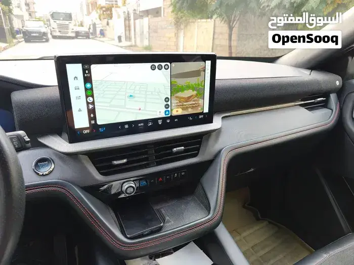 Ford Explorer 2025 photo 4