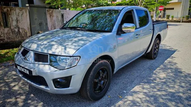Mitsubishi Triton