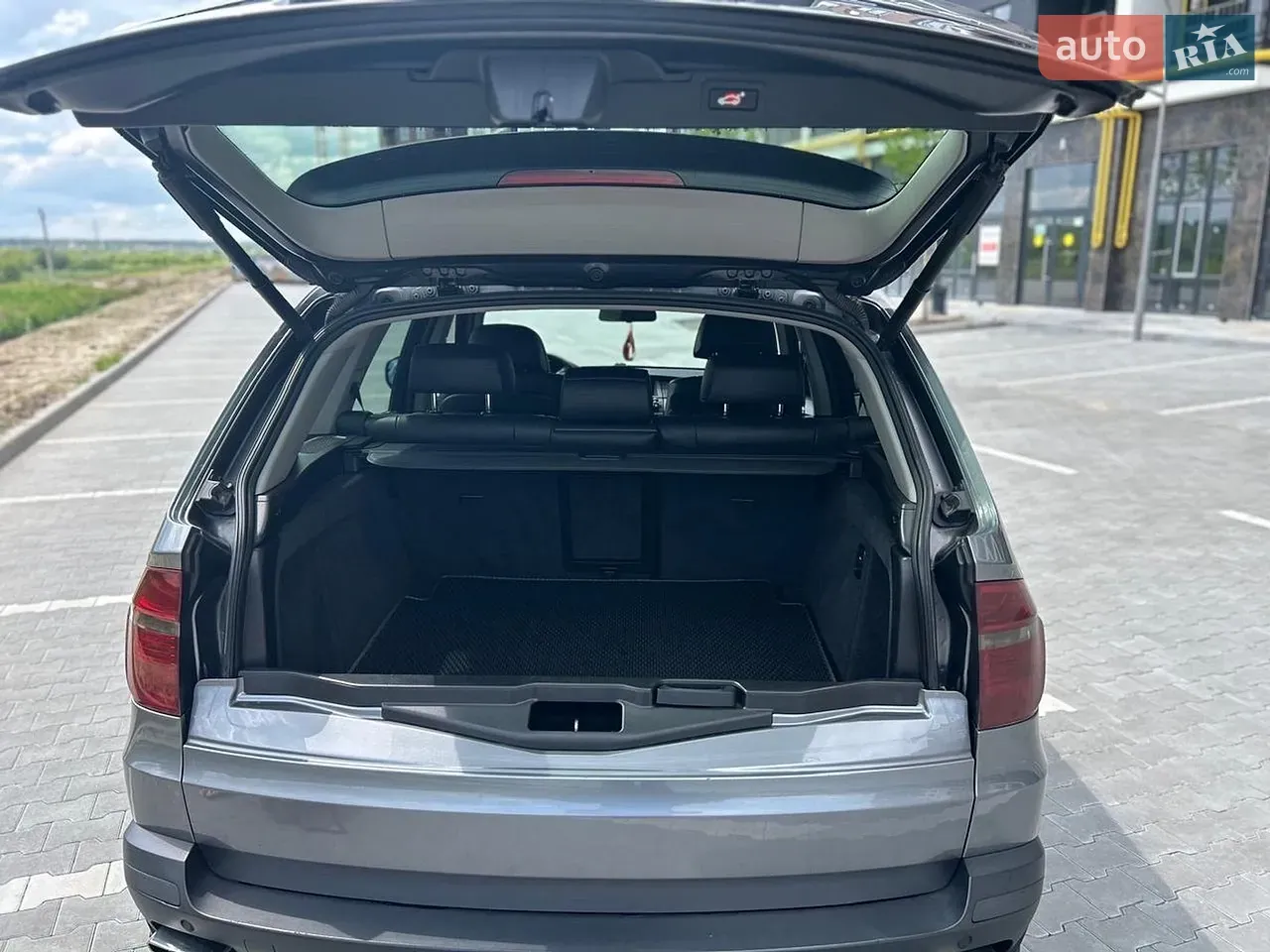 BMW X5 2010 photo 5
