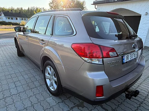 Subaru Outback 2013 photo 4