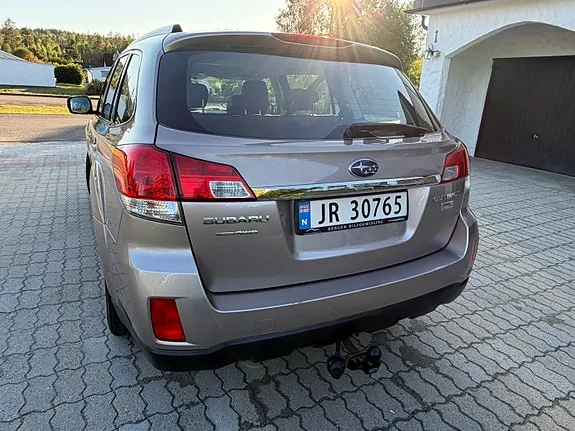 Subaru Outback 2013 photo 3