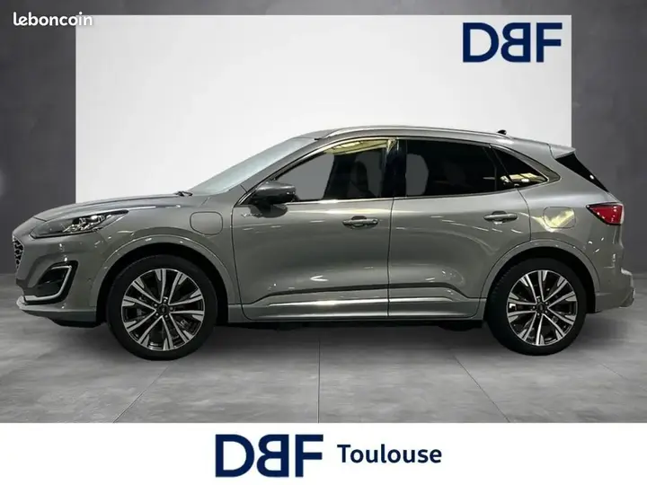 Ford Kuga 2022 photo 2