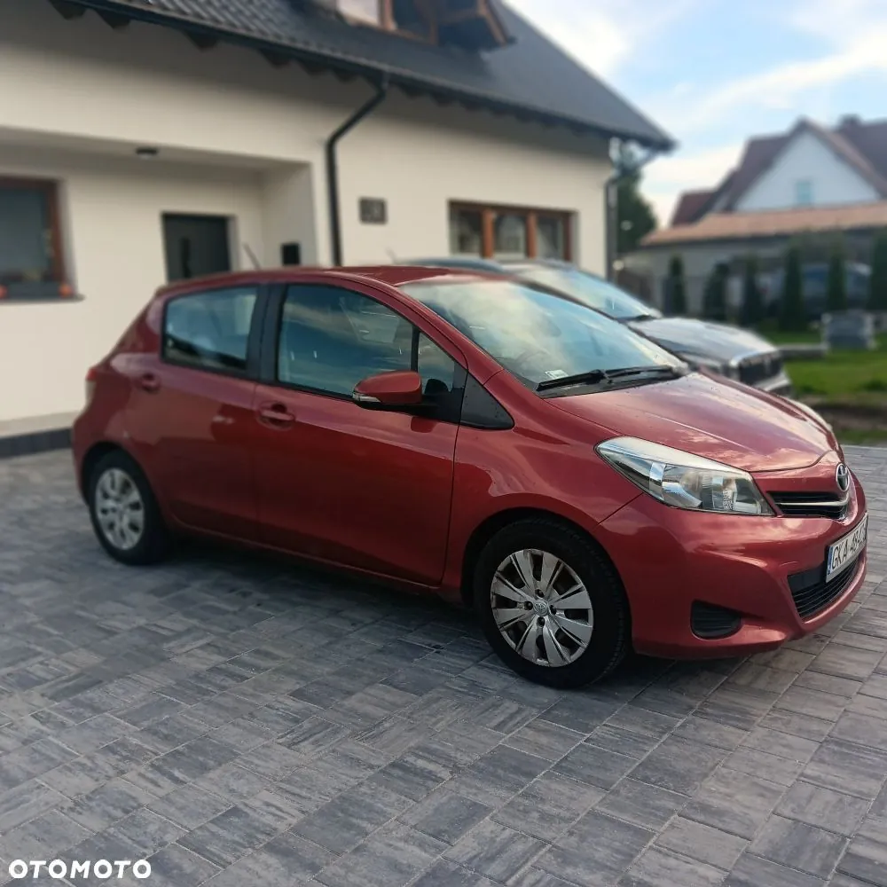 Toyota Yaris 2012 photo 5
