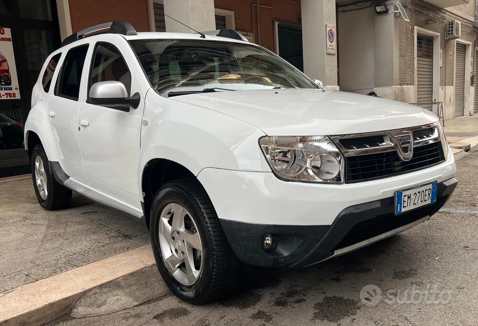 Dacia Duster 2012 photo 2