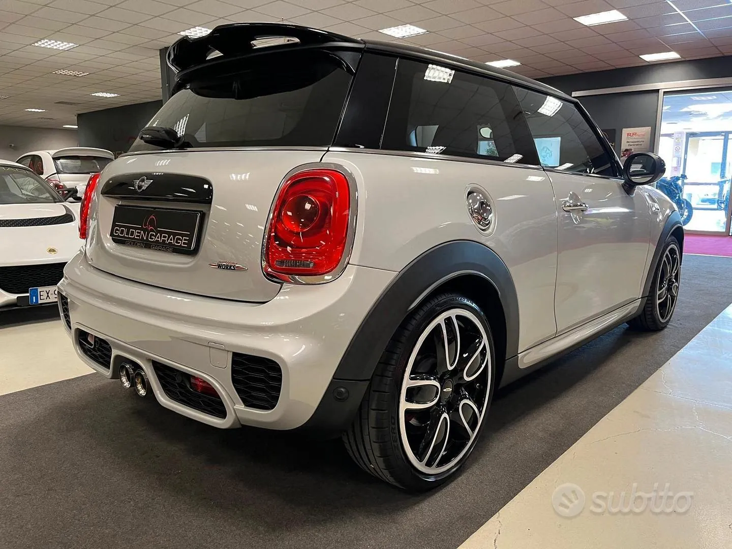 Mini John Cooper Works 2016 photo 5